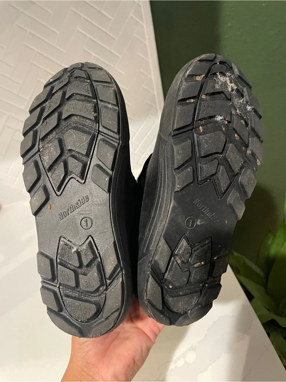 Northside Sz 1 Black Lined Winter Snow Boots Thermolite Unisex